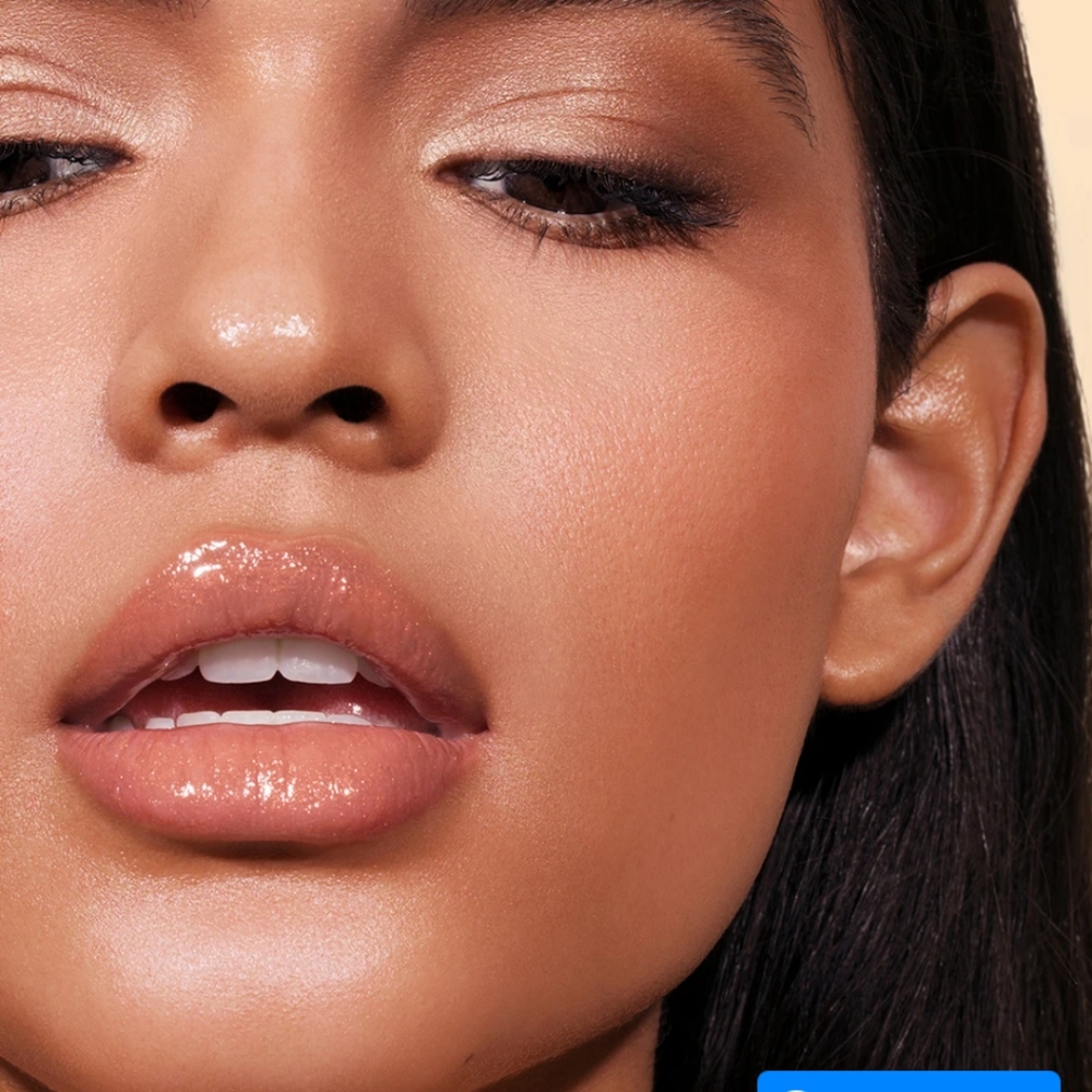 Persona lip gloss